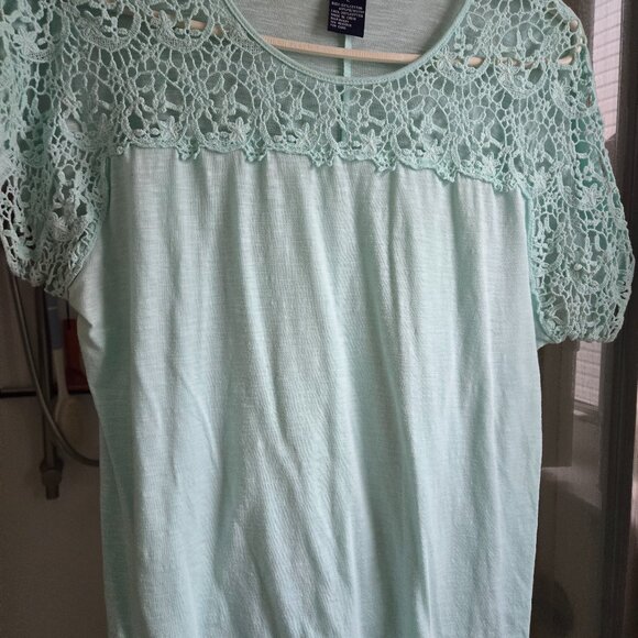 NWOT size L Turquoise crochet top - Picture 3 of 4